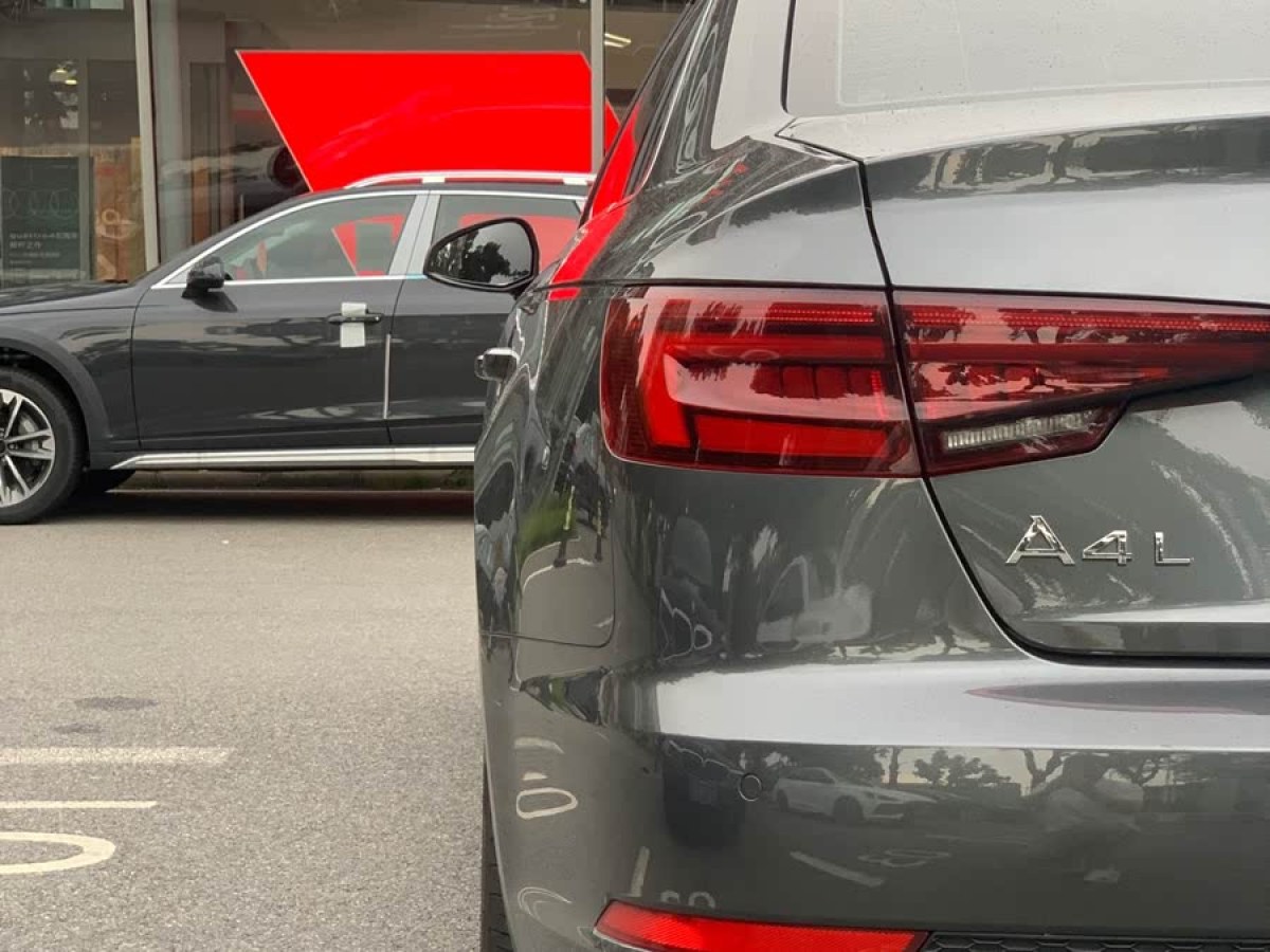 奧迪 奧迪A4L  2019款 40 TFSI 進(jìn)取型 國(guó)VI圖片