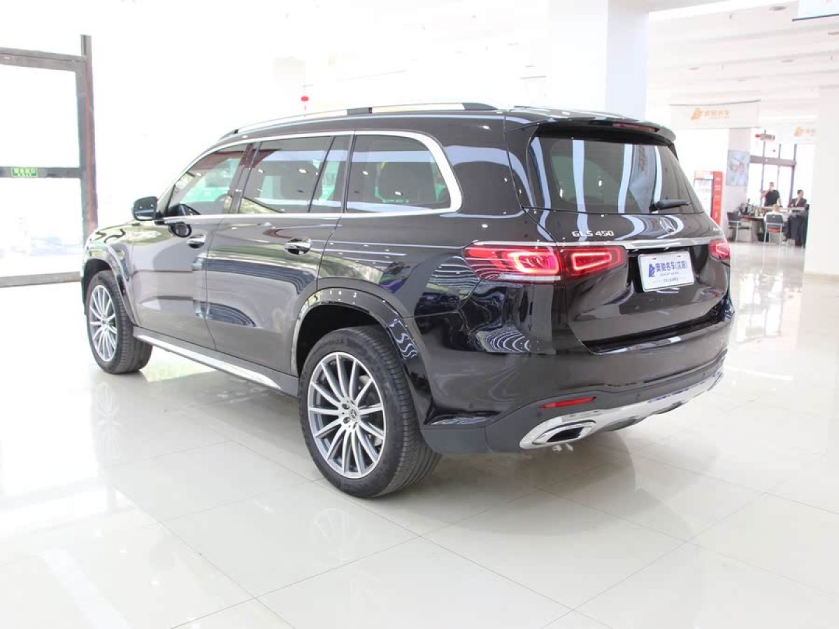 奔馳 奔馳GLS  2022款 改款二 GLS 450 4MATIC 豪華型圖片