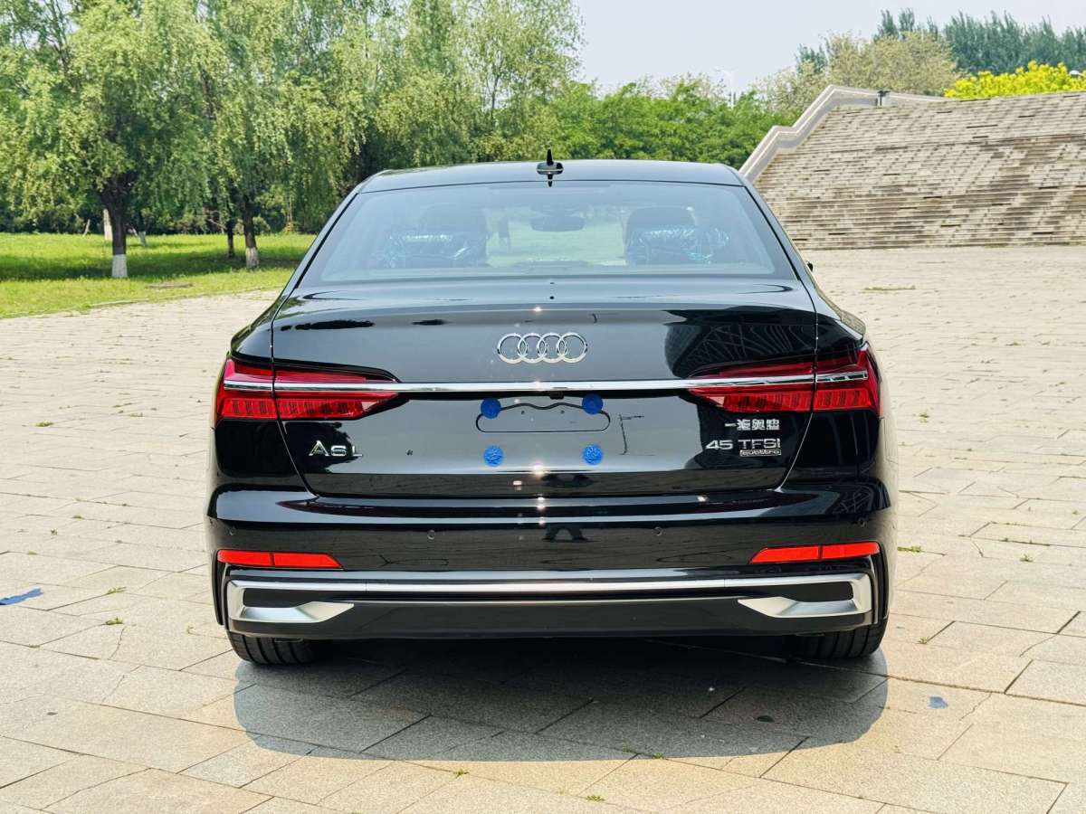 奧迪 奧迪A6L  2025款 45 TFSI 臻選動(dòng)感型圖片