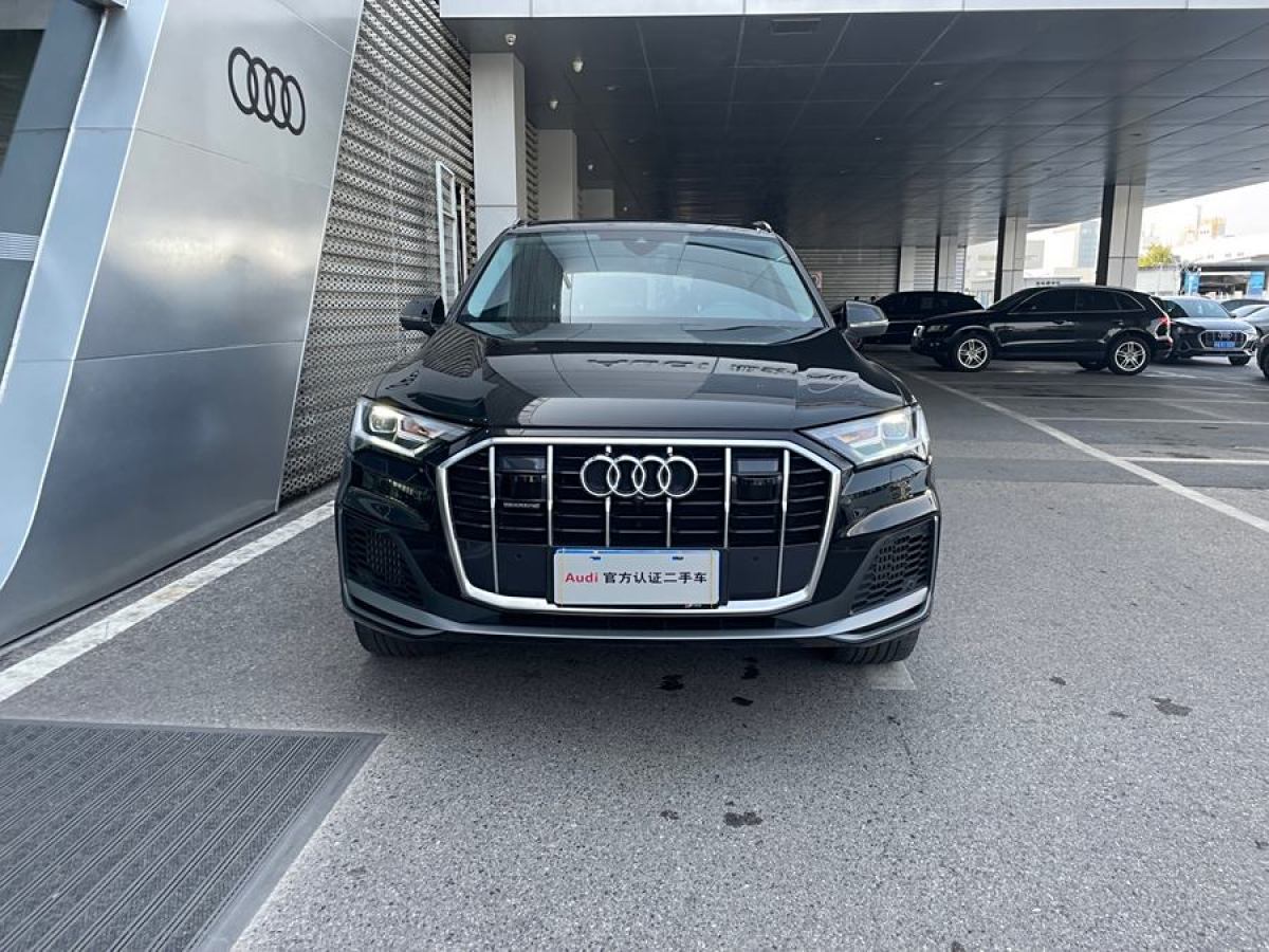 奧迪 奧迪Q7  2023款 55 TFSI quattro S line運(yùn)動(dòng)型圖片