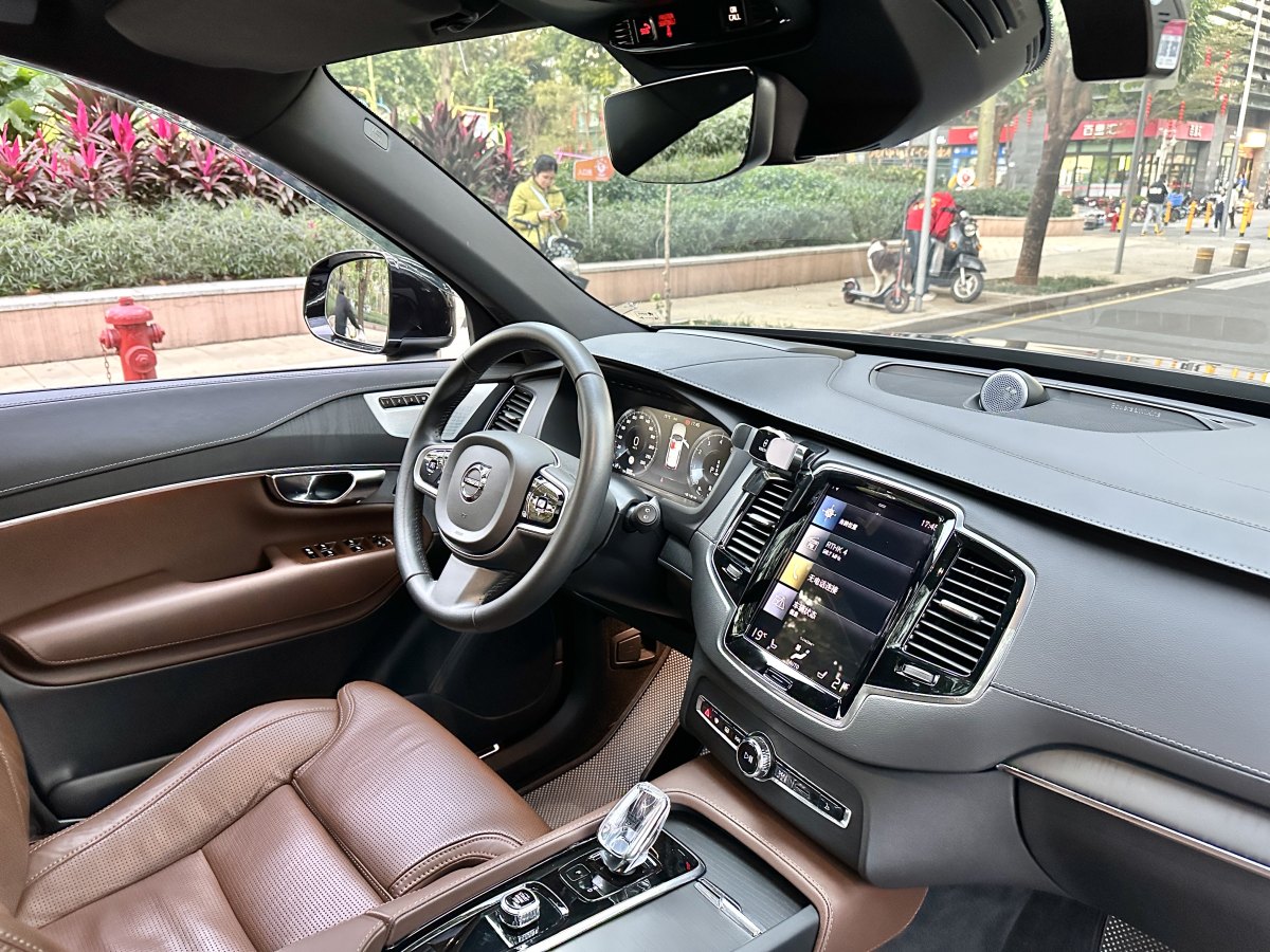 沃爾沃 XC90  2022款 B6 智雅豪華版 7座圖片