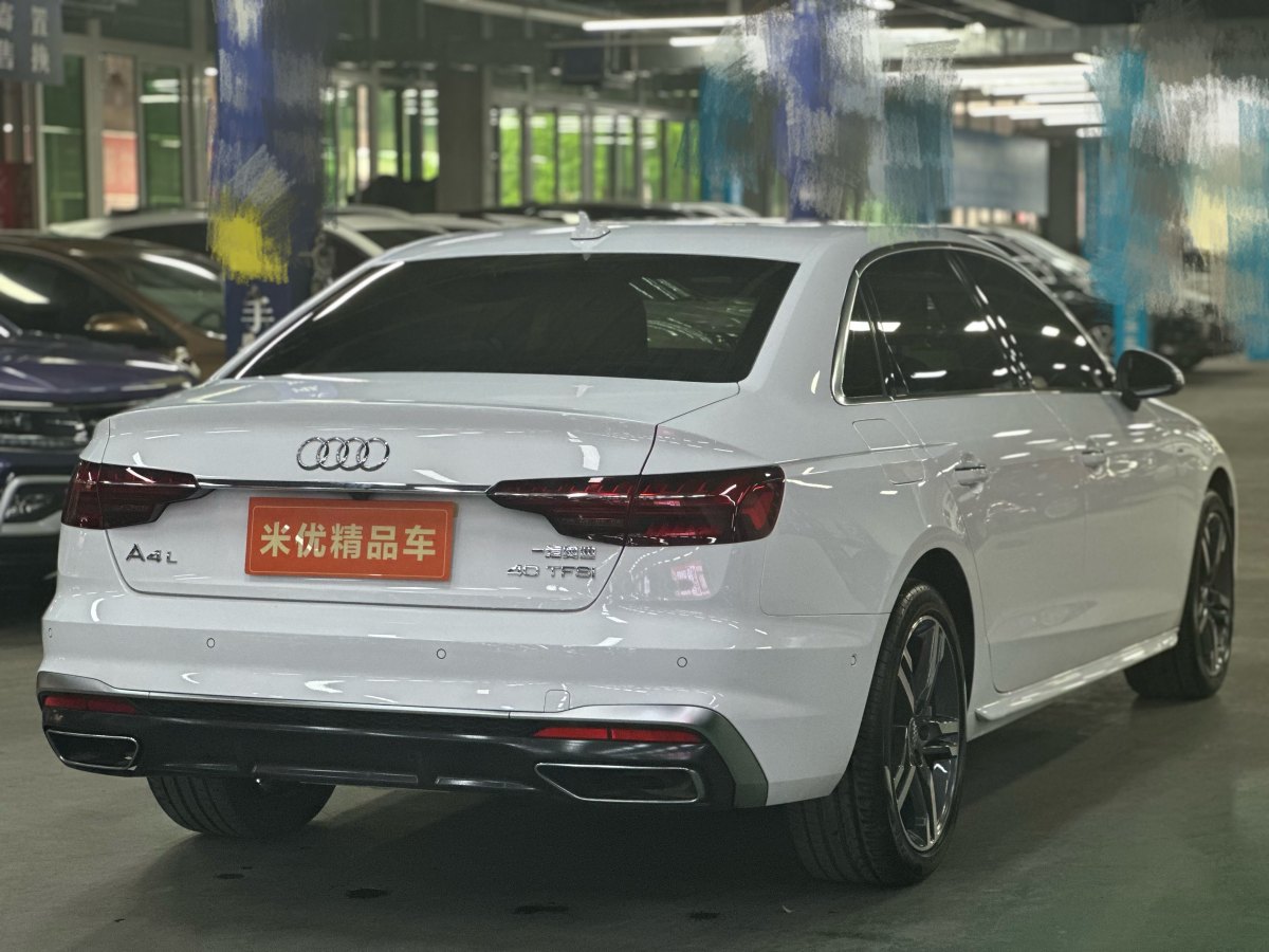 2022年1月奧迪 奧迪A4L  2022款 40 TFSI 豪華動感型
