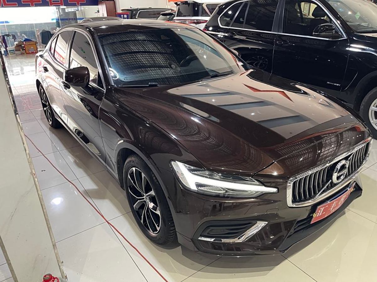 沃爾沃 S60L  2020款 T4 智逸豪華版圖片