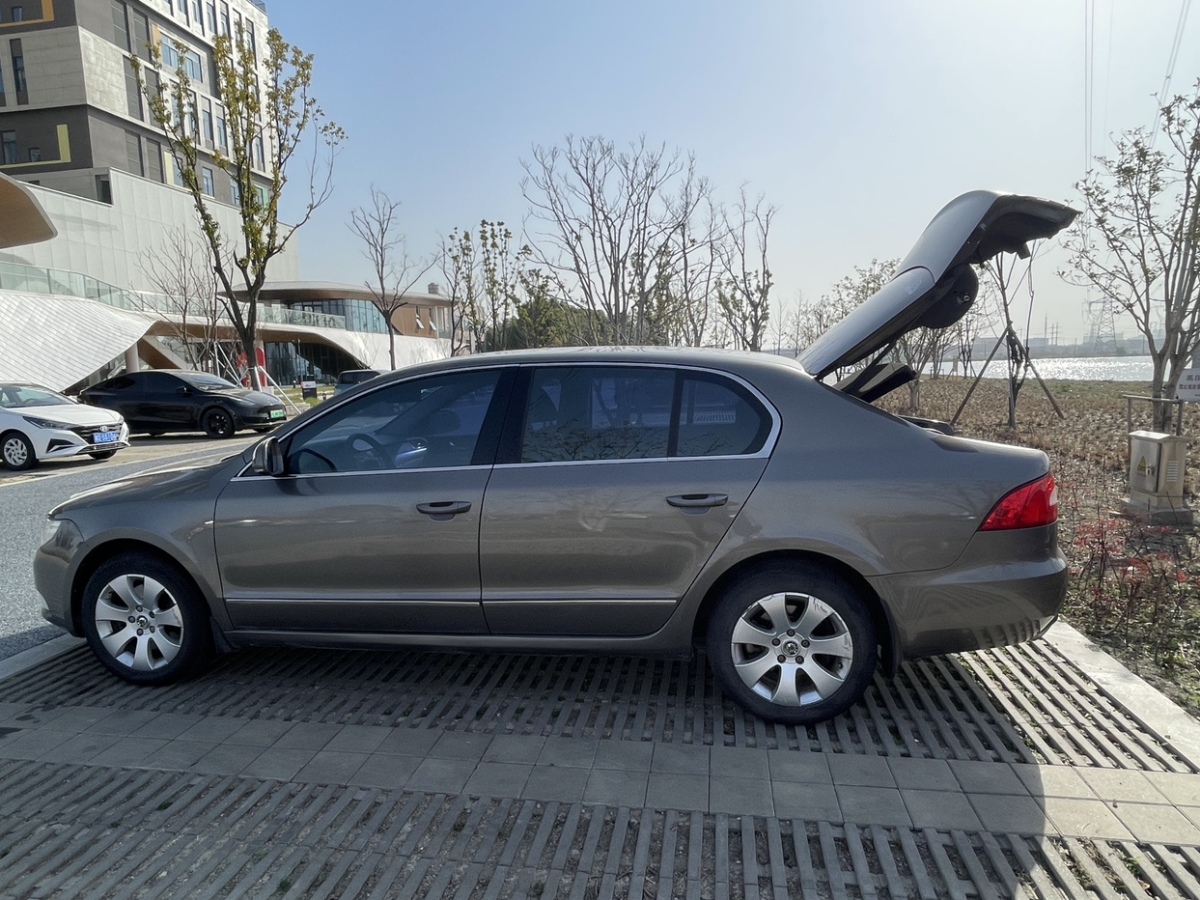 斯柯达 昊锐  2009款 1.8TSI 手动智雅版图片