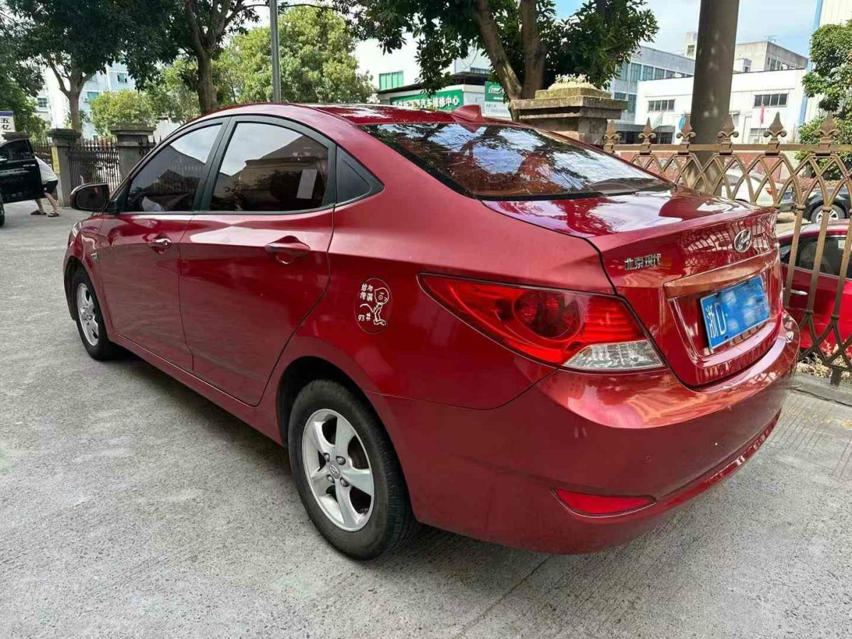 現(xiàn)代 瑞納  2011款 1.4 GT 時尚型圖片