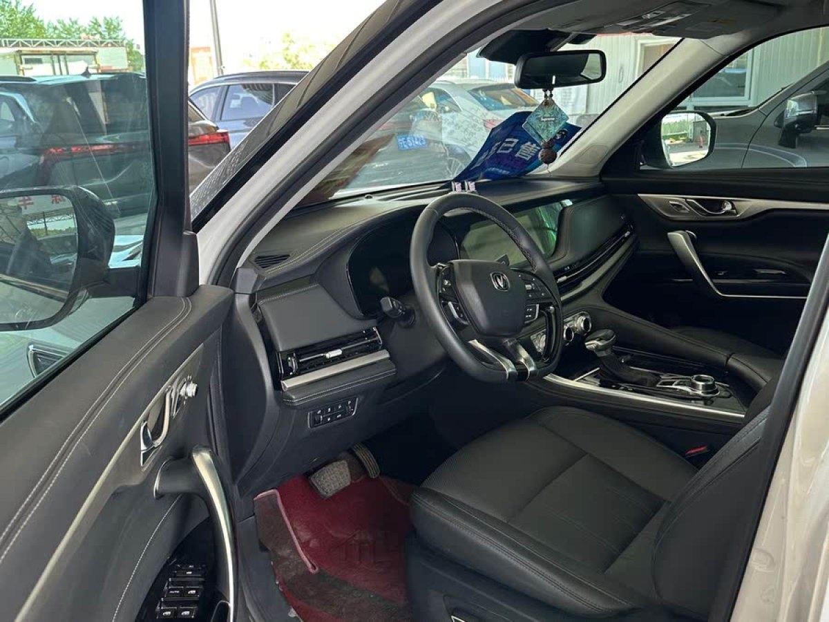 長(zhǎng)安 CS95  2021款 2.0T 兩驅(qū)豪華型圖片