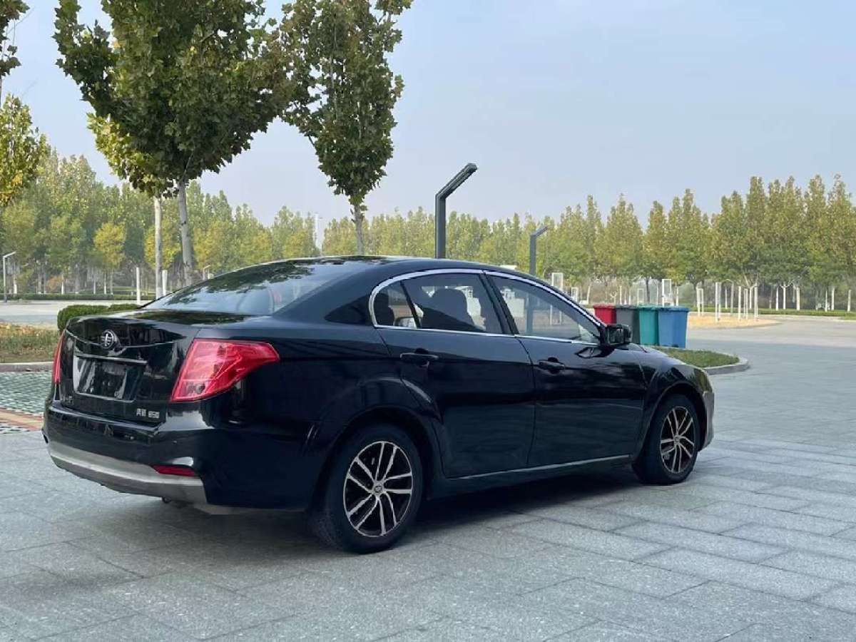 奔騰 B50  2013款 1.6L 手動(dòng)舒適型圖片