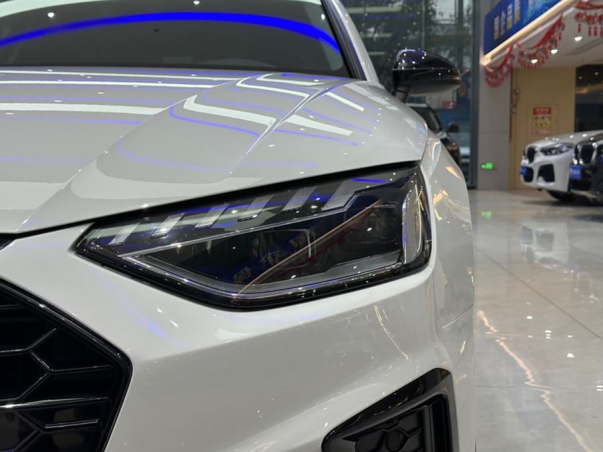 奧迪 奧迪A4L  2022款 40 TFSI 豪華動(dòng)感型圖片