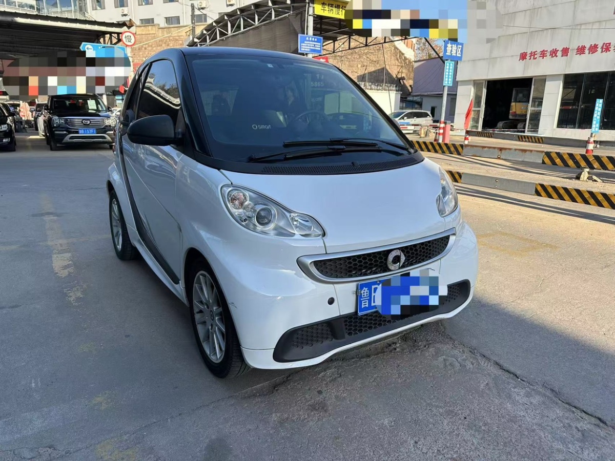 smart fortwo  2013款 1.0 MHD 硬頂冰炫特別版圖片