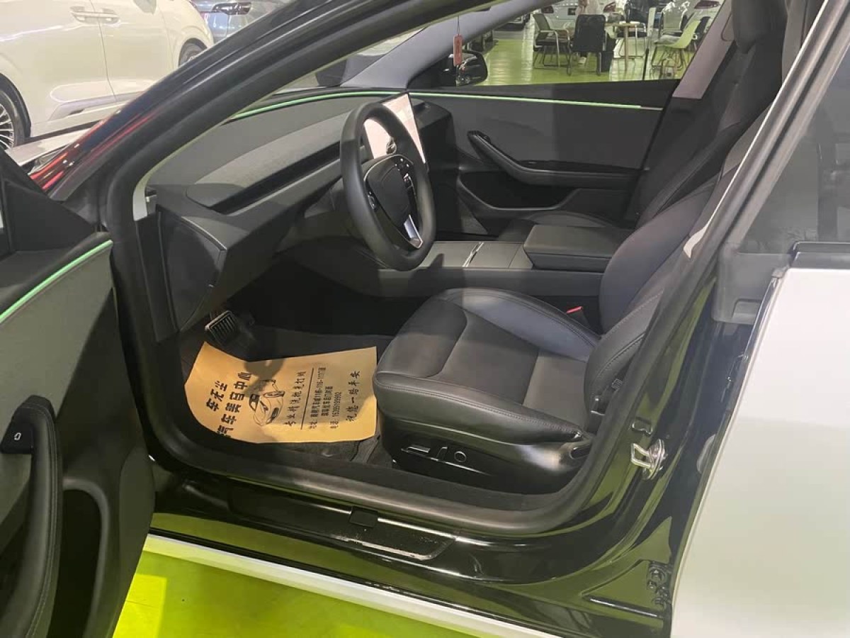 特斯拉 Model 3  2023款 煥新版 后輪驅(qū)動圖片
