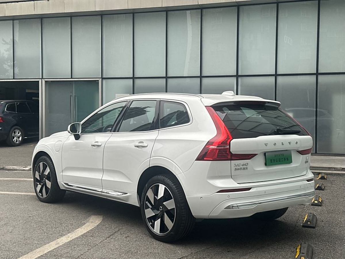 沃爾沃 XC60新能源  2024款 T8 插電混動(dòng) 長(zhǎng)續(xù)航四驅(qū)智雅豪華版圖片