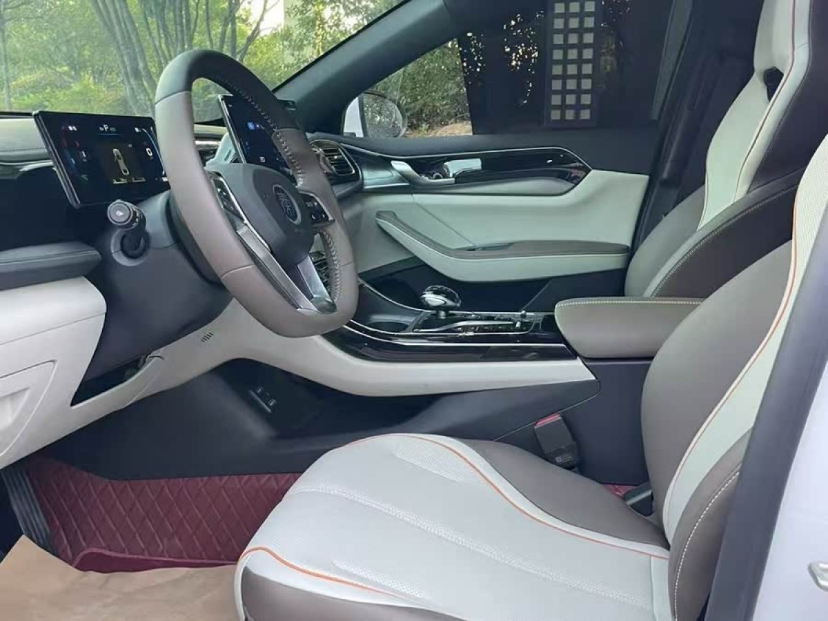 比亞迪 秦PLUS  2024款 榮耀版 DM-i 120KM超越型圖片