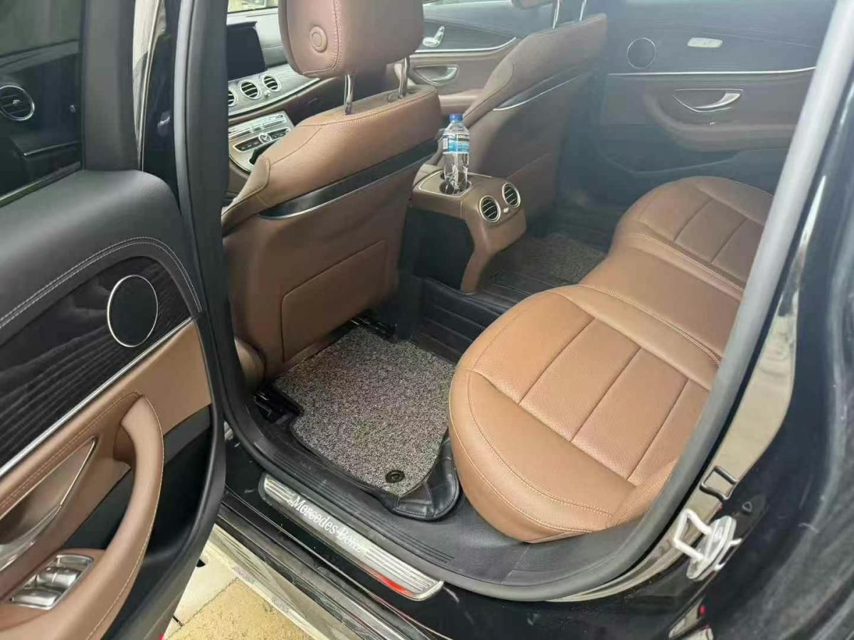奔馳 奔馳E級  2020款 E 300 L 豪華型圖片