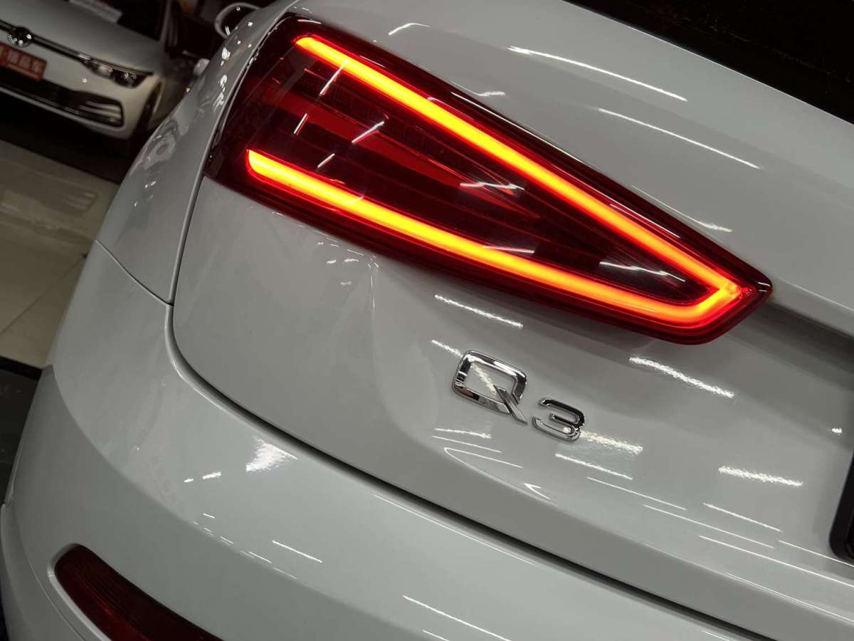 2015年6月奧迪 奧迪Q3  2015款 35 TFSI quattro 技術(shù)型