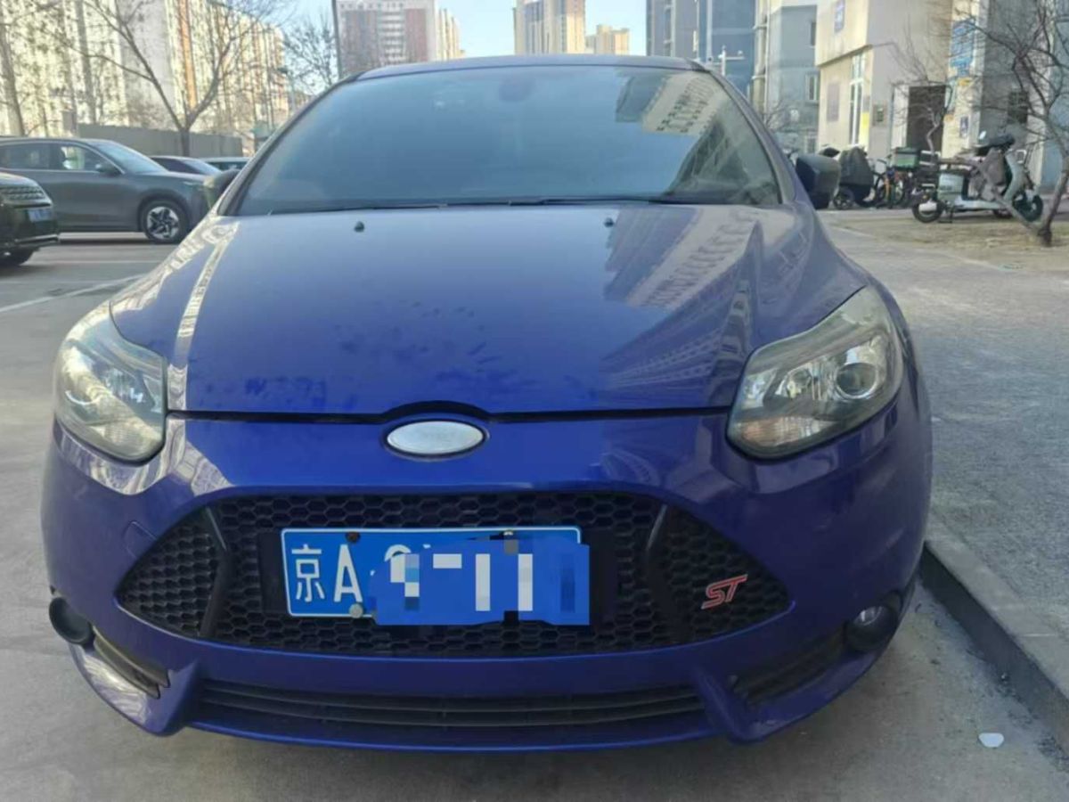 福特 福克斯  2013款 2.0T ST 標(biāo)準(zhǔn)版圖片