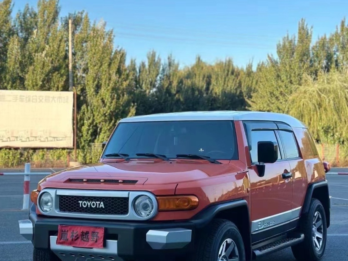 2014年2月豐田 FJ 酷路澤  2013款 4.0L