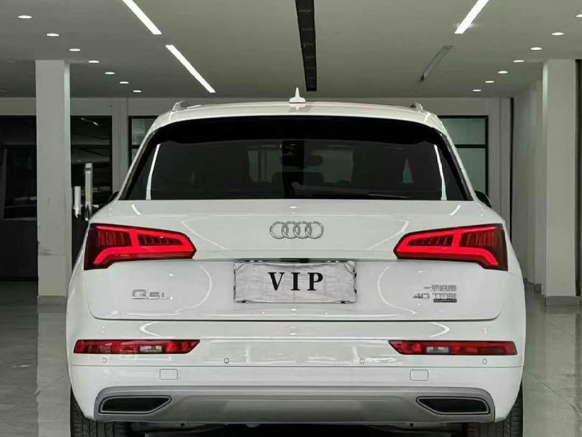 奧迪 Sport 奧迪RS Q8  2021款 RS Q8 4.0T圖片