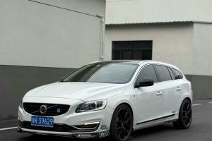 V60 沃爾沃 2.0T 個(gè)性運(yùn)動(dòng)版