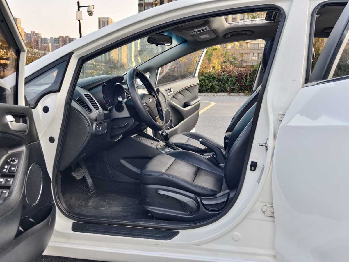 起亞 K3  2015款 1.6L 自動(dòng)GLS圖片