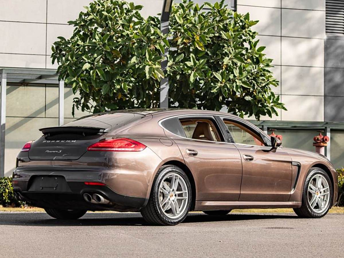 保時(shí)捷 Panamera  2014款 Panamera S Executive 3.0T圖片