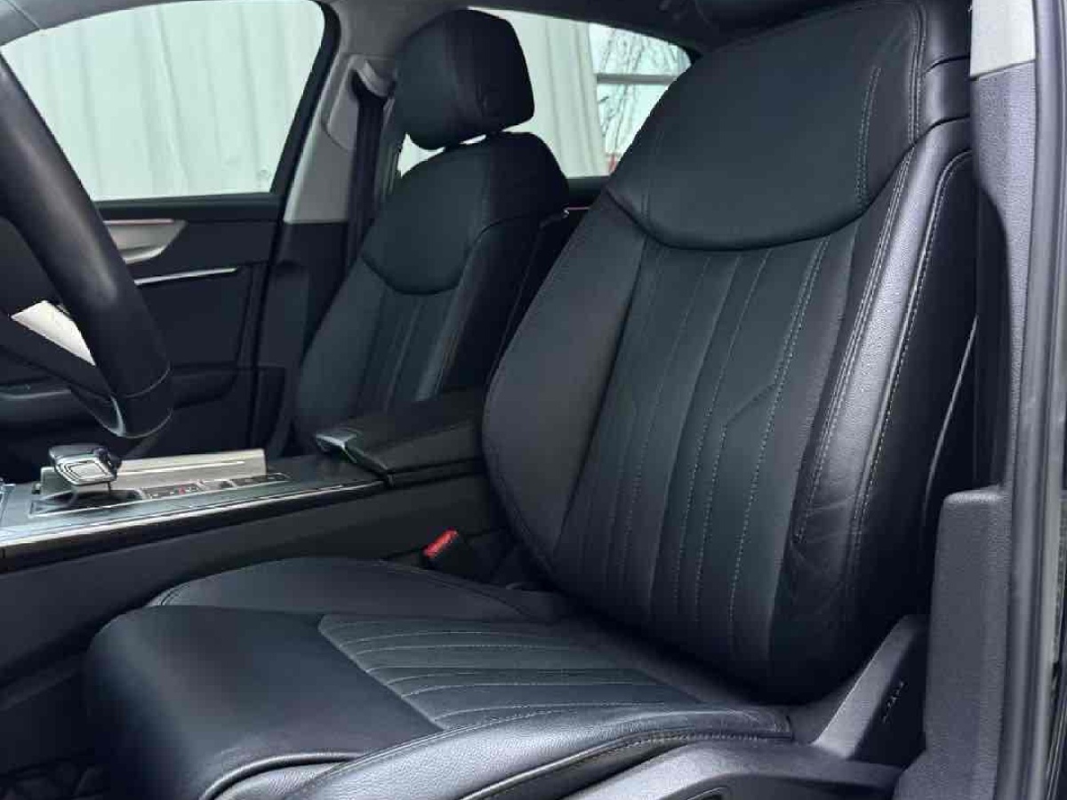 奧迪 奧迪A6L  2022款 45 TFSI quattro 臻選致雅型圖片