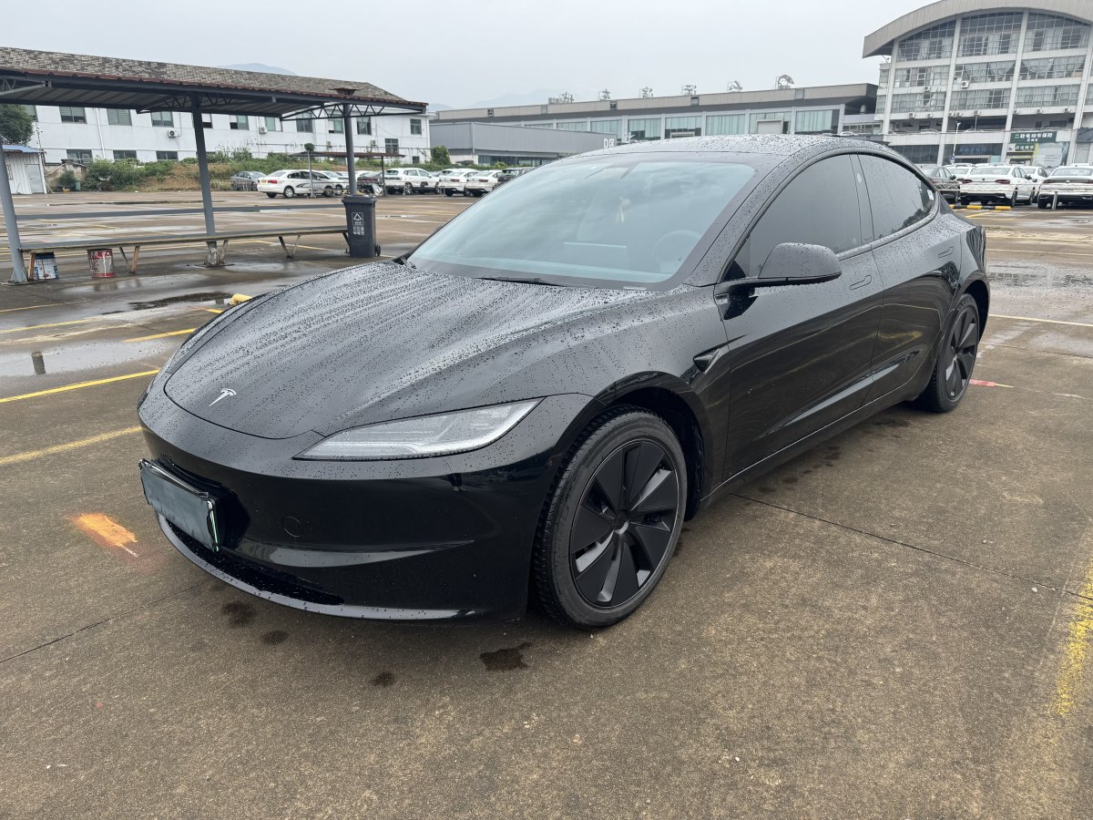 特斯拉 Model 3  2023款 煥新版 后輪驅(qū)動(dòng)圖片