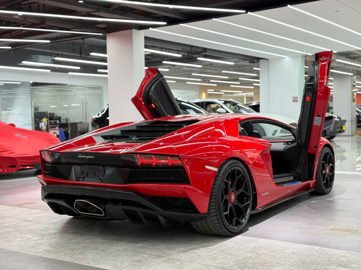 蘭博基尼 Aventador  2017款 Aventador S圖片