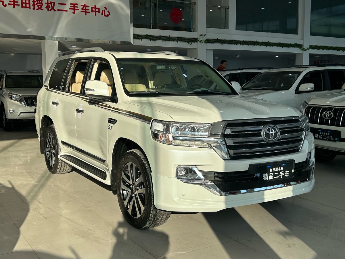 豐田 蘭德酷路澤  2018款 5.7L VX-R 12氣 底升(中東版)圖片