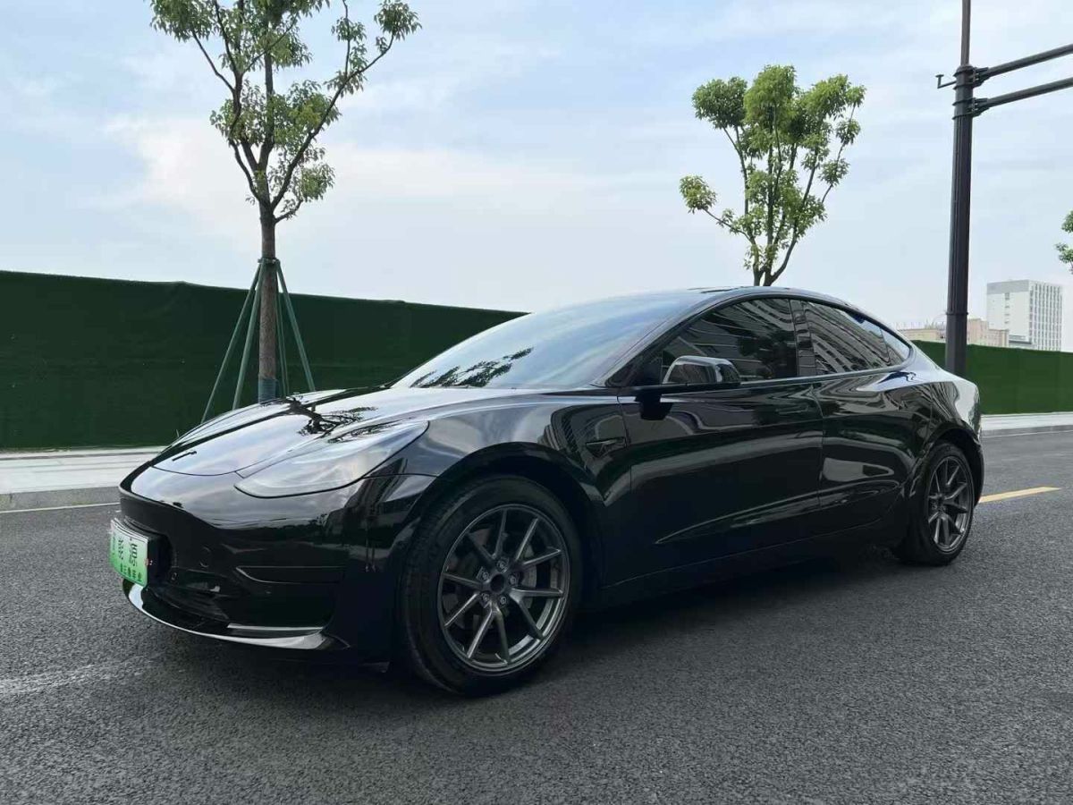 特斯拉 Model S  2023款 三電機全輪驅(qū)動 Plaid版圖片