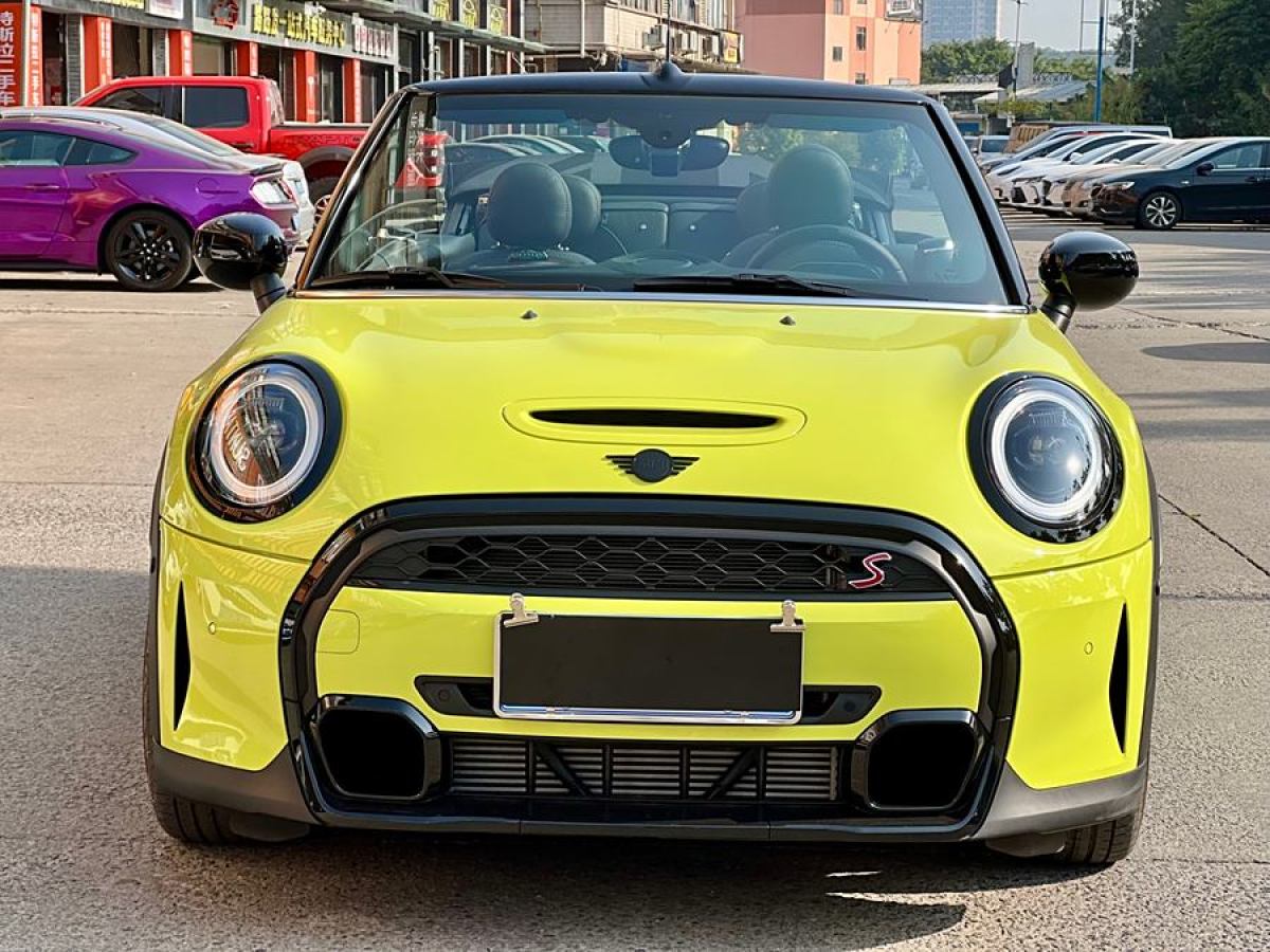 MINI MINI  2023款 改款 2.0T COOPER S 藝術(shù)家圖片