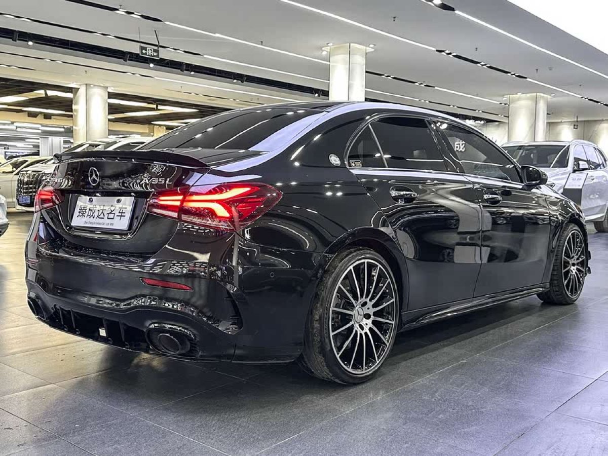 奔馳 奔馳A級(jí)AMG  2024款 改款 AMG A 35 4MATIC圖片