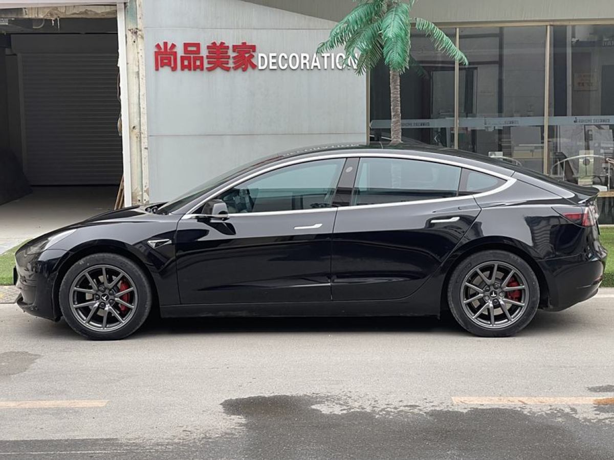 特斯拉 Model 3  2020款 改款 標準續(xù)航后驅(qū)升級版圖片