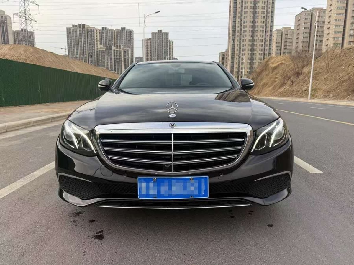 奔馳 奔馳E級(jí)  2018款 改款 E 300 L 豪華型圖片