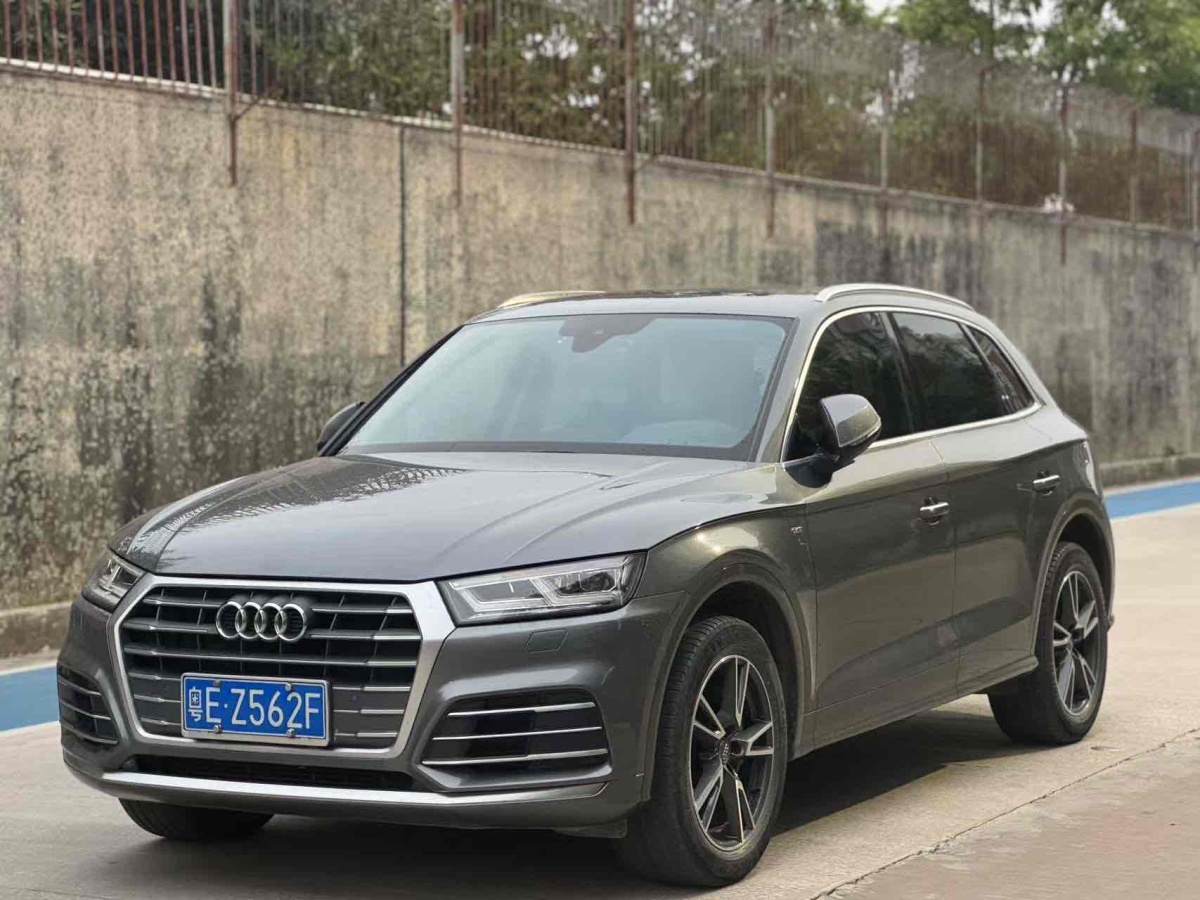 奧迪 奧迪Q5L  2020款 改款 40 TFSI 榮享時(shí)尚型圖片