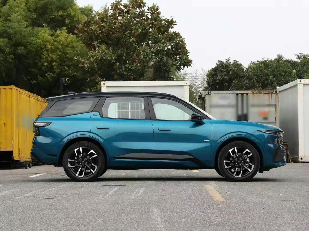 福特 銳界  2023款 銳界L 2.0T EcoBoost E-混動四驅七座 STLine圖片