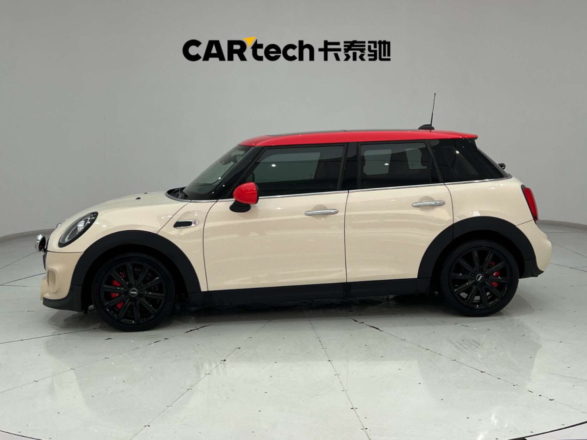 MINI MINI  2018款 1.5T COOPER 藝術(shù)家 五門版圖片