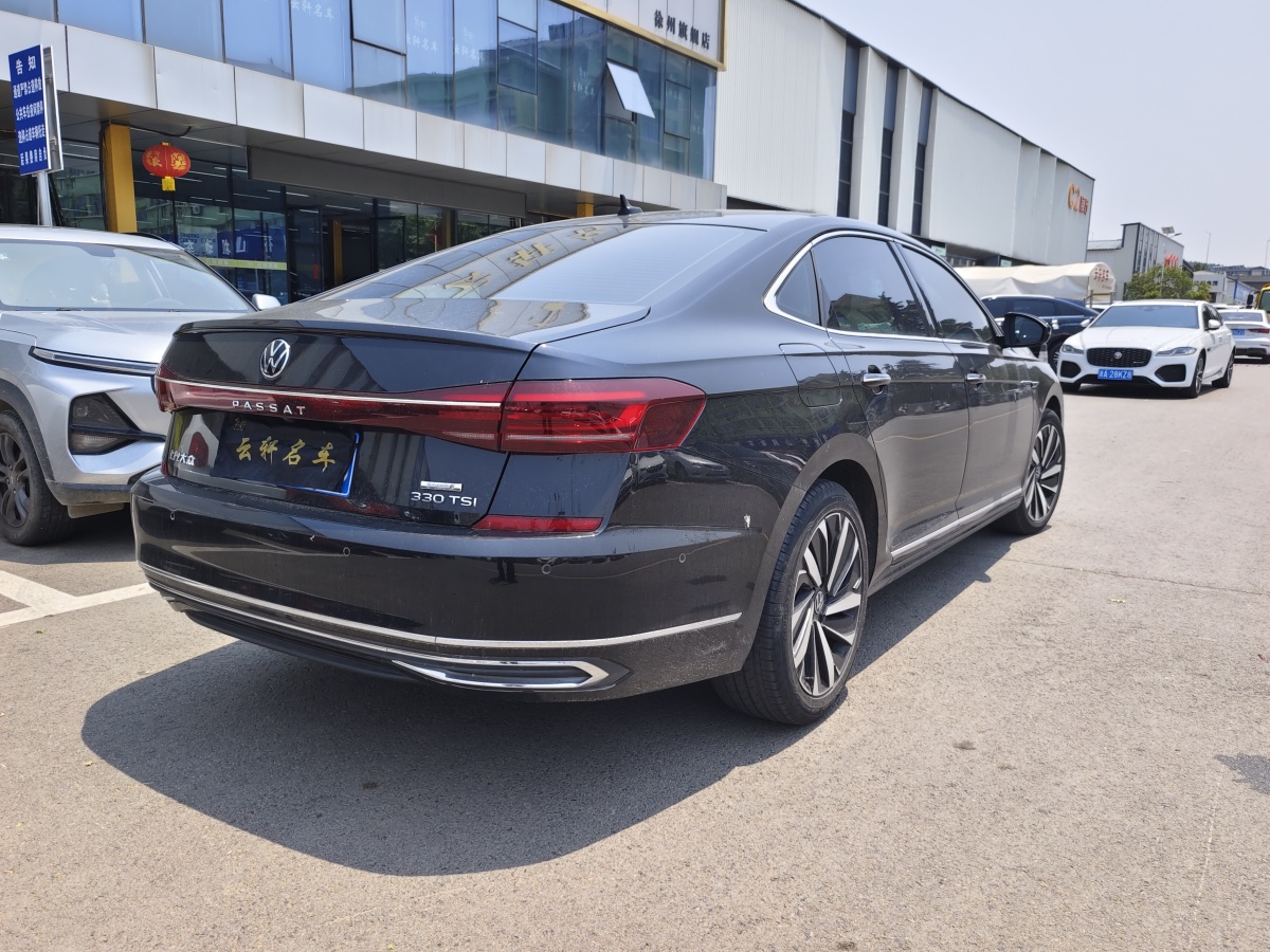 大眾 帕薩特  2023款 改款 330TSI 豪華版圖片