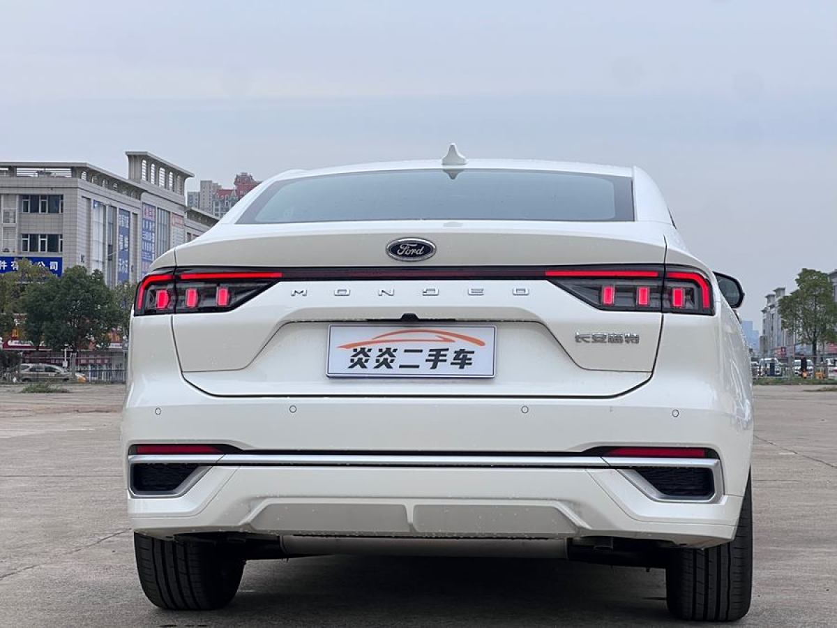 福特 蒙迪歐  2025款 1.5T EcoBoost 豪華型圖片