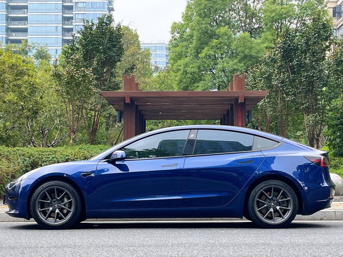 特斯拉 Model Y  2021款 標準續(xù)航后驅升級版 3D6圖片