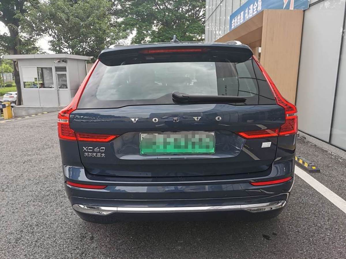 沃爾沃 XC60新能源  2024款 T8 插電混動 長續(xù)航四驅(qū)智雅豪華版圖片