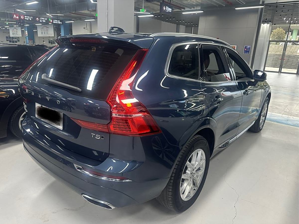 2021年6月沃爾沃 XC60  2021款 T5 四驅(qū)智逸豪華版