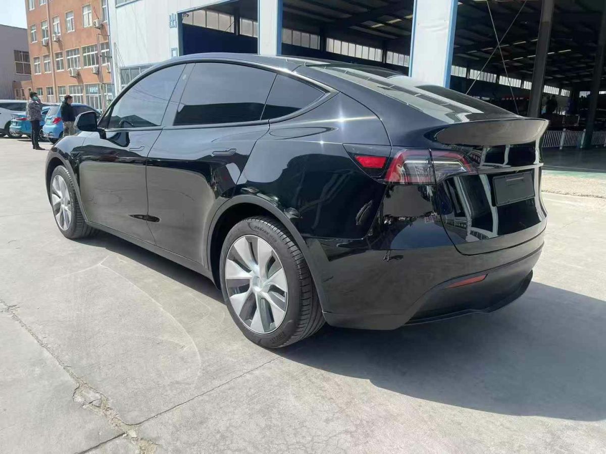 特斯拉 Model S  2023款 三電機(jī)全輪驅(qū)動 Plaid版圖片