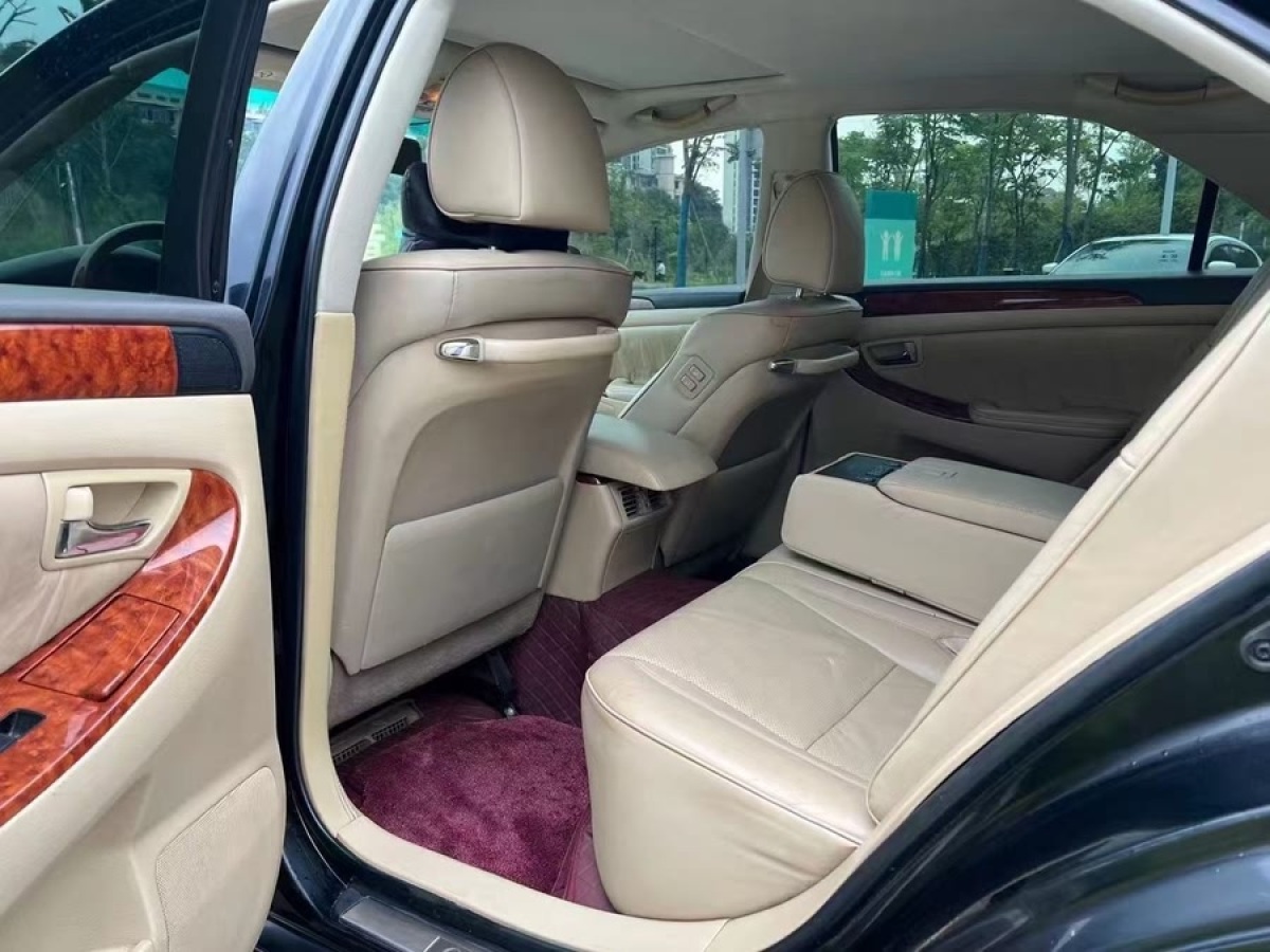 豐田 皇冠  2007款 3.0L Royal Saloon時尚導(dǎo)航圖片