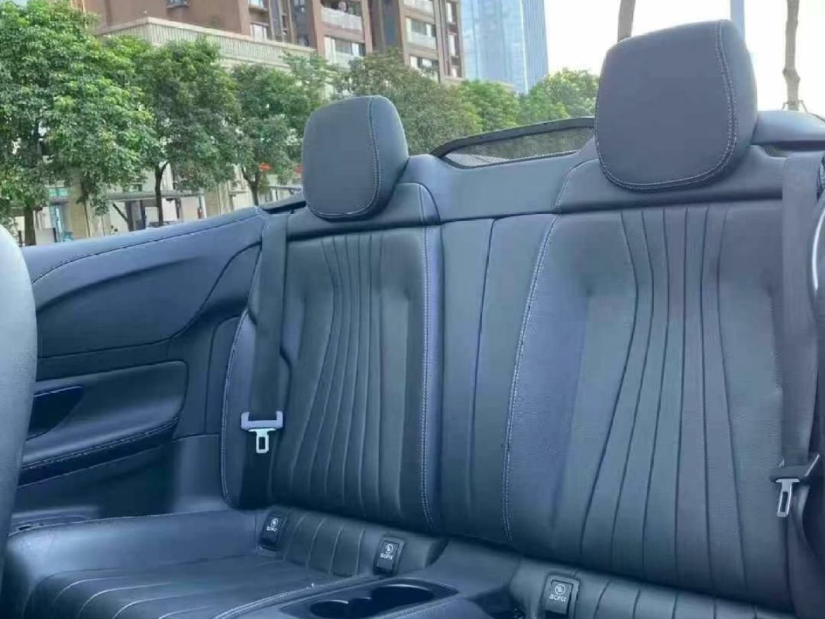 奔馳 奔馳E級  2021款 E 300 轎跑車圖片