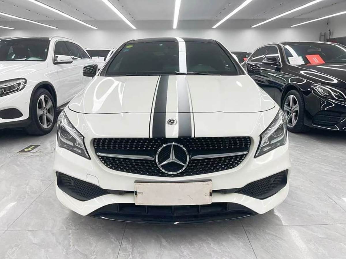 奔馳 奔馳CLA級(jí)  2017款 CLA 220 4MATIC 極地限量版圖片