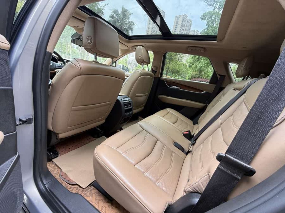 凱迪拉克 XT5  2018款 28E 四驅(qū)鉑金版圖片