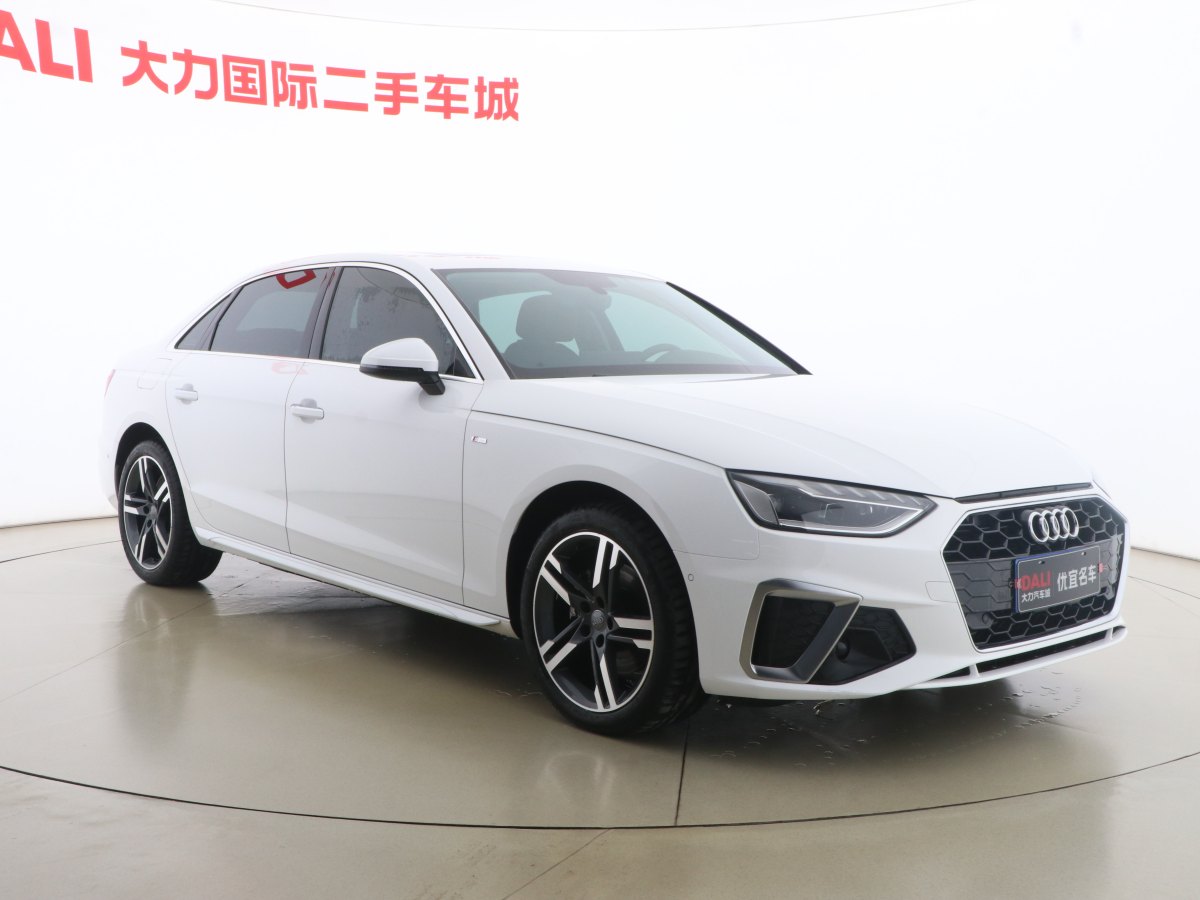 奧迪 奧迪A4L  2020款 40 TFSI 豪華動感型圖片