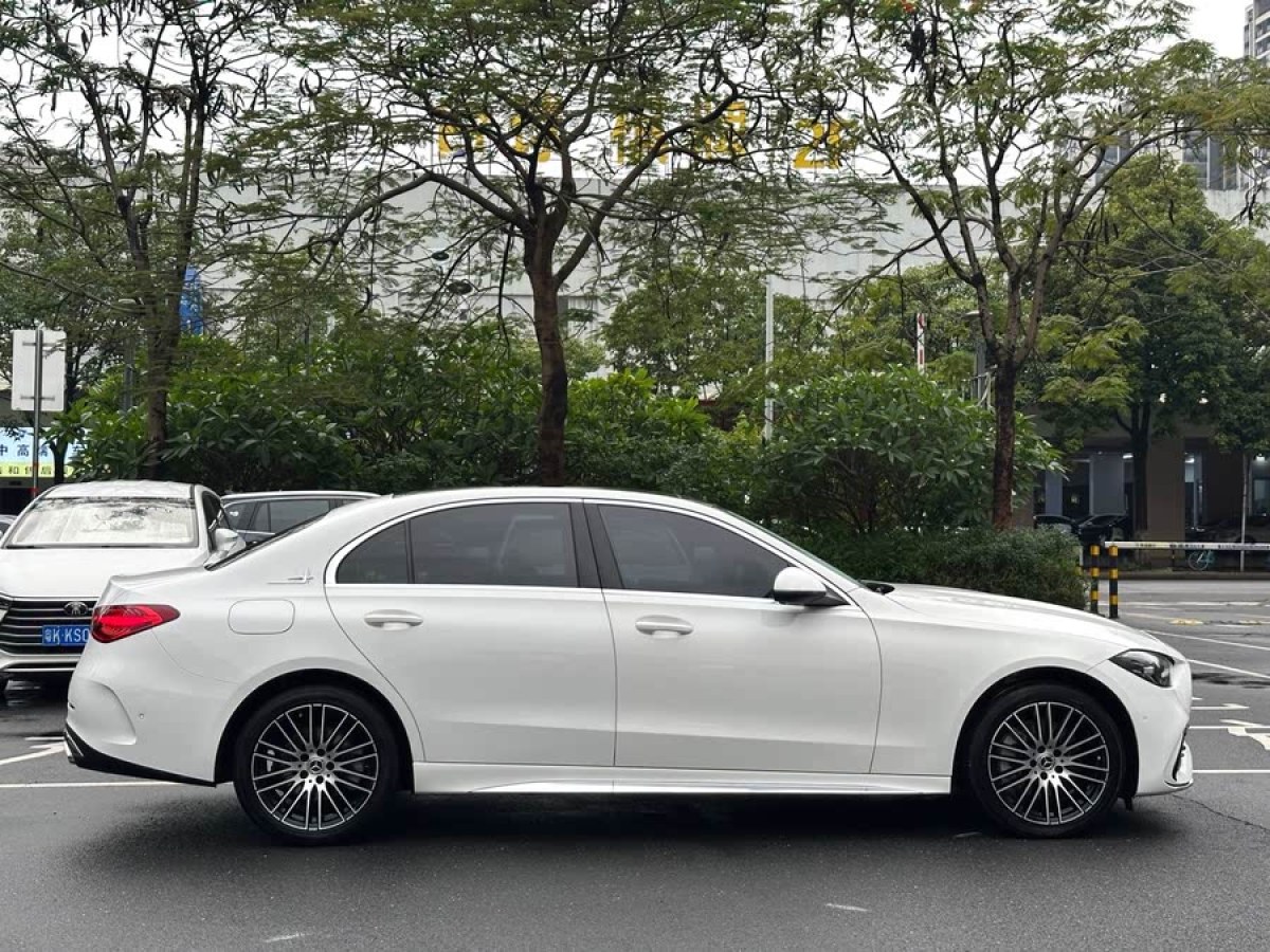 奔馳 奔馳C級(jí)  2022款 改款 C 260 L 運(yùn)動(dòng)版圖片