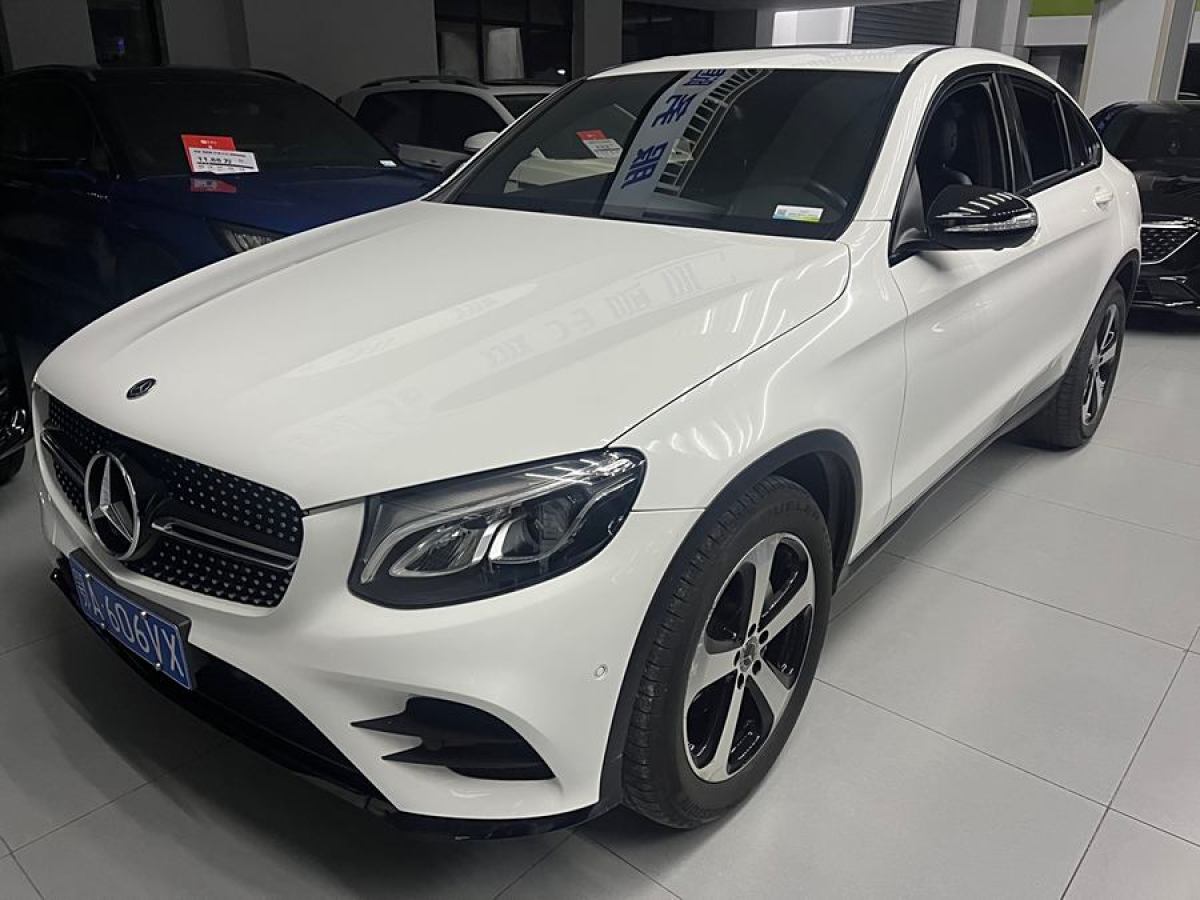 2018年12月奔馳 奔馳GLC  2022款 改款 GLC 300 4MATIC 轎跑SUV