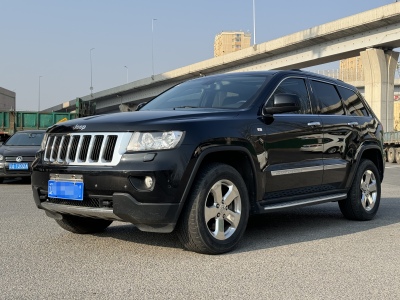 2013年3月 Jeep 大切诺基(进口) 3.6L 豪华导航版图片